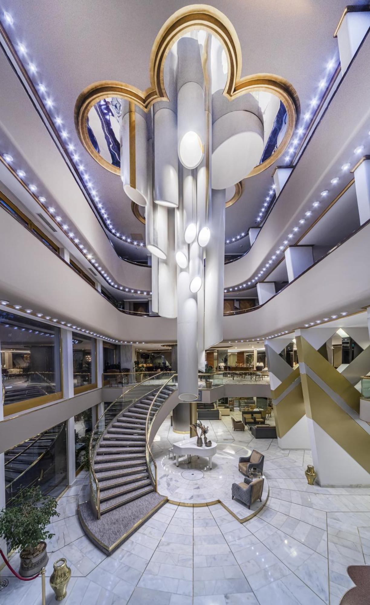 Altinel & Convention Center מלון 5*