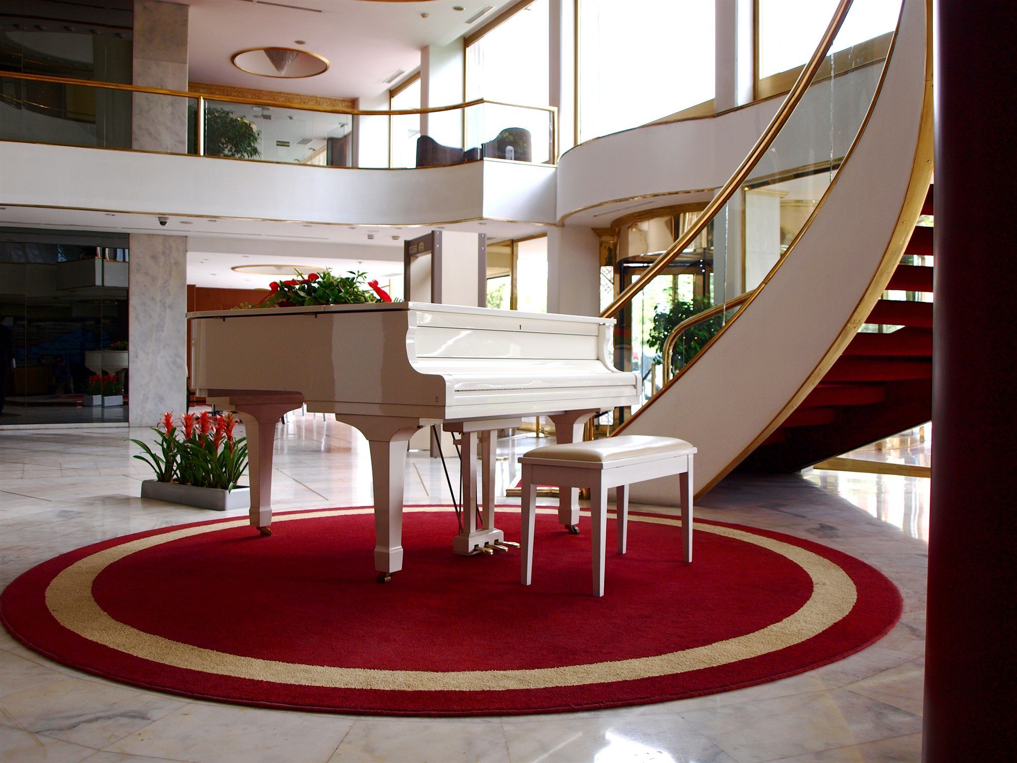 Altinel & Convention Center מלון 5*