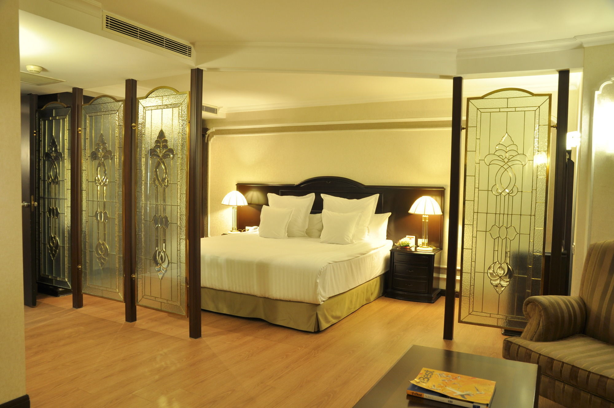 מלון Altinel & Convention Center 5*