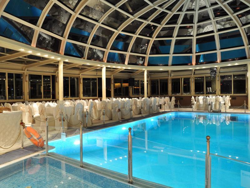 מלון Altinel & Convention Center 5*